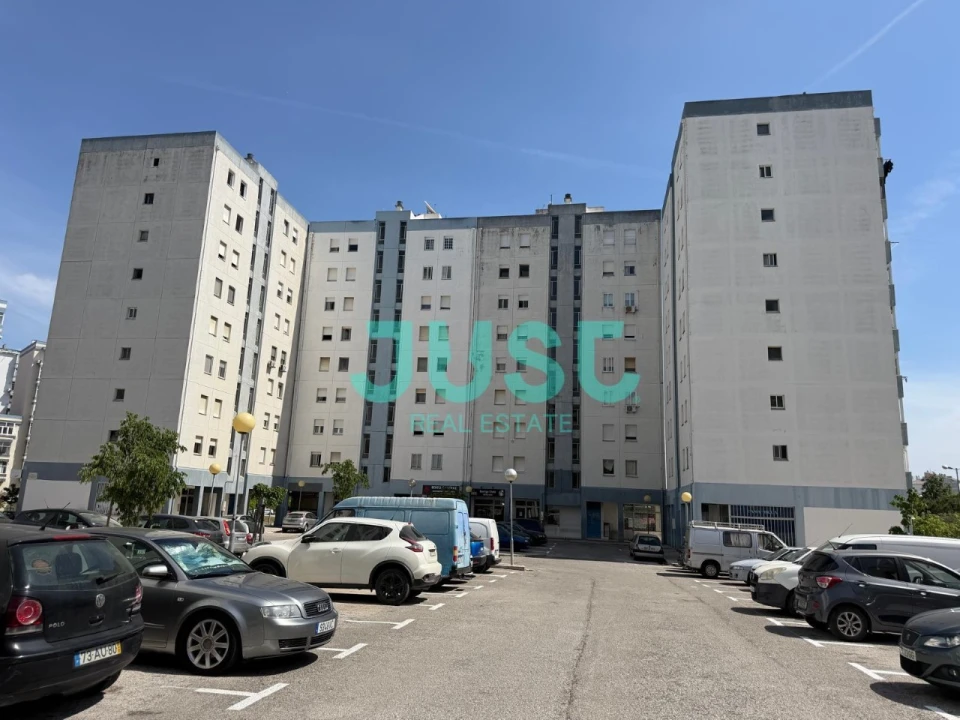 Apartamento T2 para Venda em Laranjeiro e Feijó Foto 18
