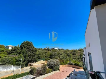 Moradia T3 para Venda em Albufeira e Olhos de Água