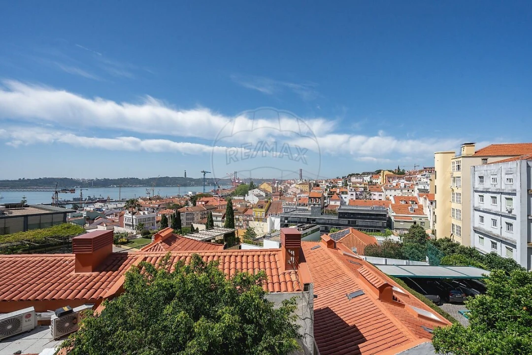 Apartamento T2 para Venda em Estrela Foto 30