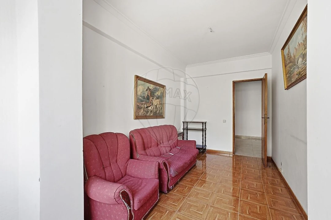 Apartamento T2 para Venda em Agualva e Mira-Sintra Foto 25