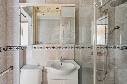 Apartamento T2 para Venda em Agualva e Mira-Sintra