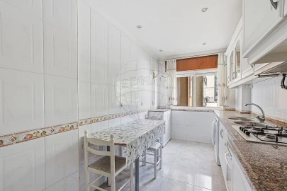 Apartamento T2 para Venda em Agualva e Mira-Sintra