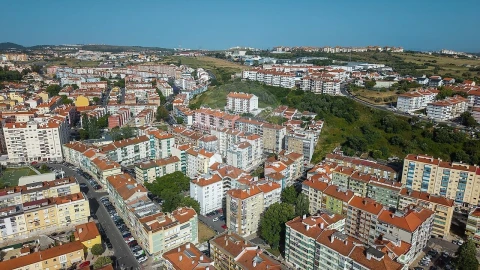 Apartamento T2 para Venda em Agualva e Mira-Sintra