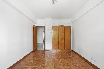 Apartamento T2 para Venda em Agualva e Mira-Sintra