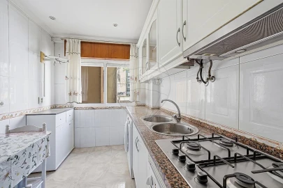 Apartamento T2 para Venda em Agualva e Mira-Sintra