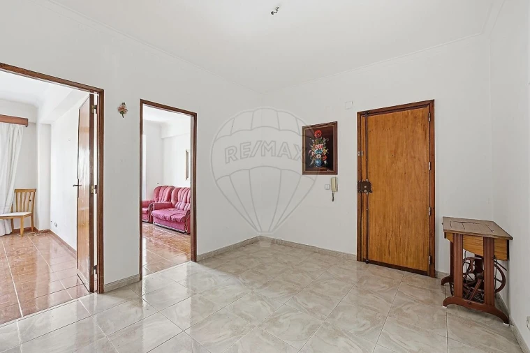 Apartamento T2 para Venda em Agualva e Mira-Sintra Foto 18
