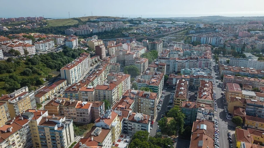 Apartamento T2 para Venda em Agualva e Mira-Sintra Foto 30