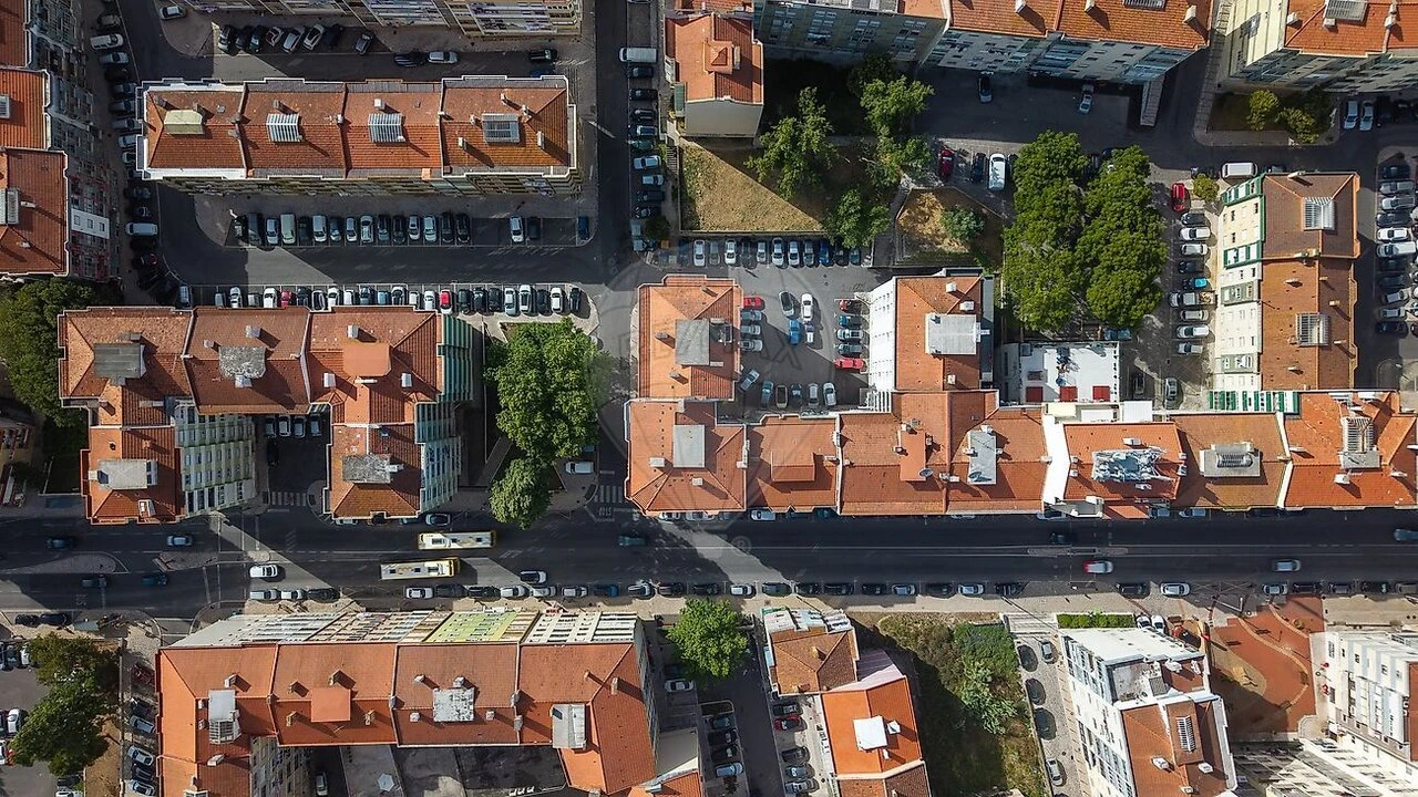 Apartamento T2 para Venda em Agualva e Mira-Sintra Foto 29