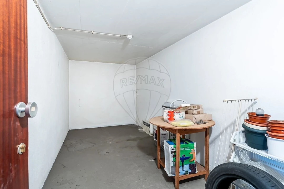 Apartamento T2 para Venda em Lumiar Foto 16