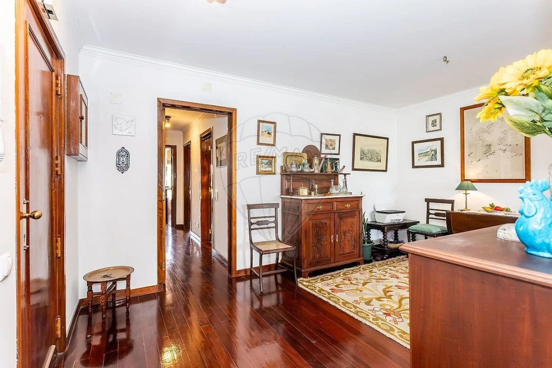Apartamento T2 para Venda em Lumiar Foto 7