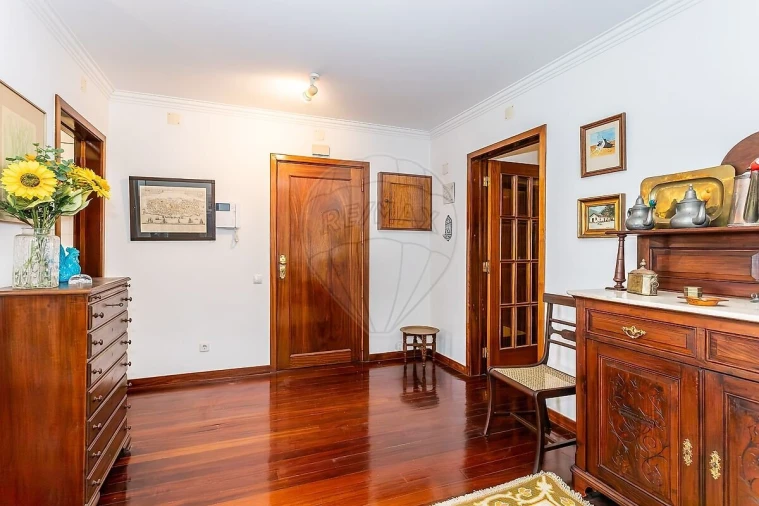 Apartamento T2 para Venda em Lumiar Foto 8