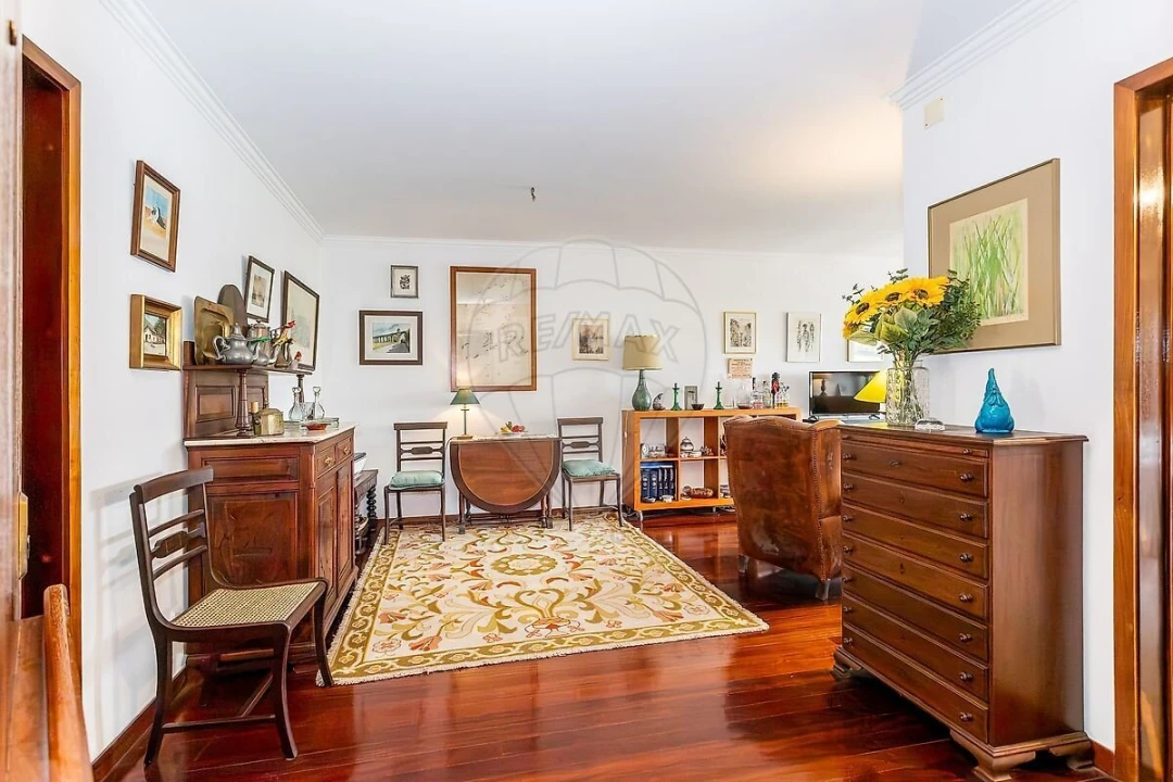 Apartamento T2 para Venda em Lumiar Foto 2