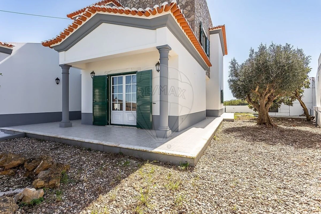 Moradia T3 para Venda em São Pedro da Cadeira Foto 29