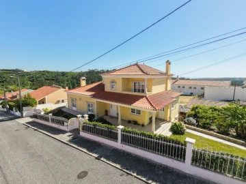 Moradia T4 para Venda em Ericeira