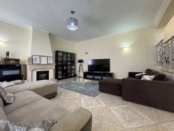Moradia T4 para Venda em Ericeira