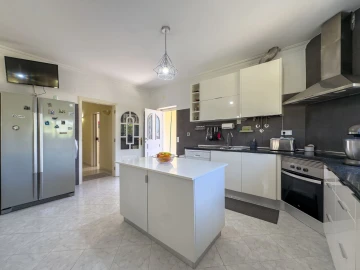 Moradia T4 para Venda em Ericeira