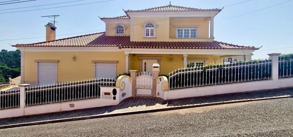 Moradia T4 para Venda em Ericeira