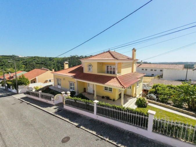 Moradia T4 para Venda em Ericeira Foto 36