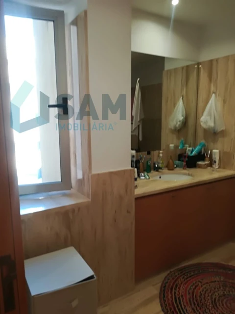 Apartamento T4 para Venda em Lordelo do Ouro e Massarelos