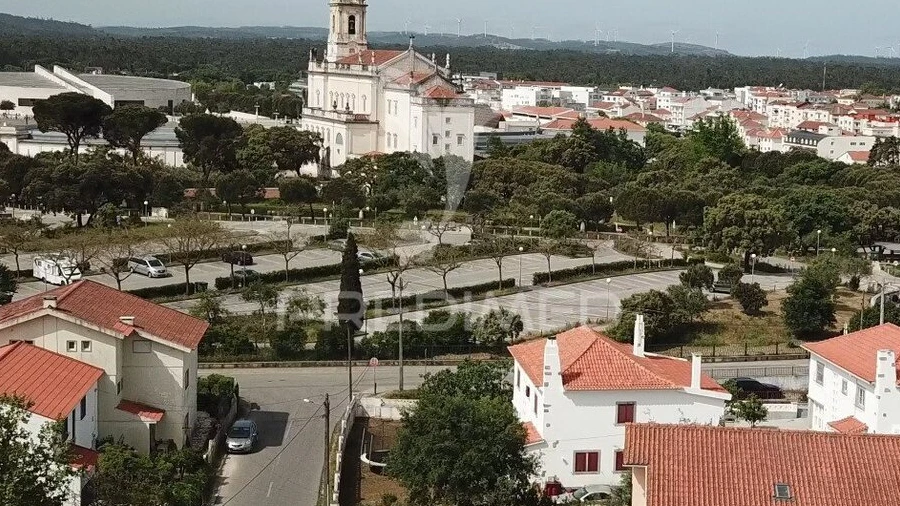 Moradia T7 para Venda em Fatima