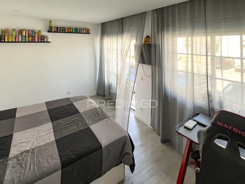 Apartamento T4 para Venda em Samora Correia Foto 11
