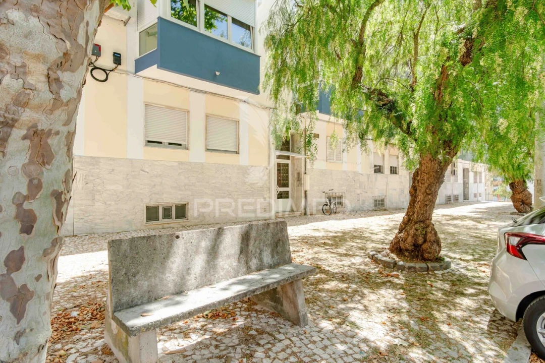 Apartamento T2 para Venda em Póvoa de Santa Iria e Forte da Casa Foto 24