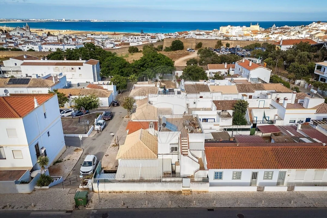 Moradia T3 para Venda em Lagos (São Sebastião e Santa Maria) Foto 2