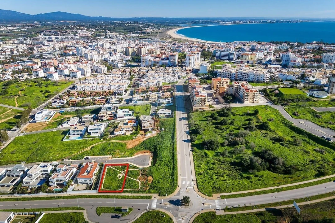 Terreno para Venda em Lagos (São Sebastião e Santa Maria) Foto 2