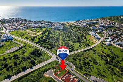 Terreno para Venda em Lagos (São Sebastião e Santa Maria)