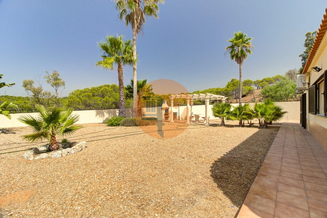 Moradia T3 para Venda em Castro Marim Foto 25