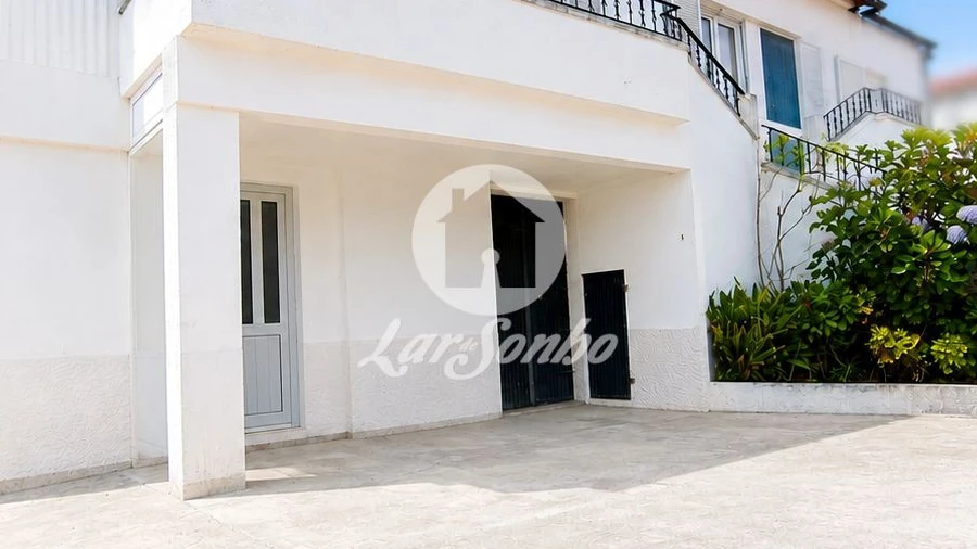 Moradia T4 para Venda em Barroselas e Carvoeiro