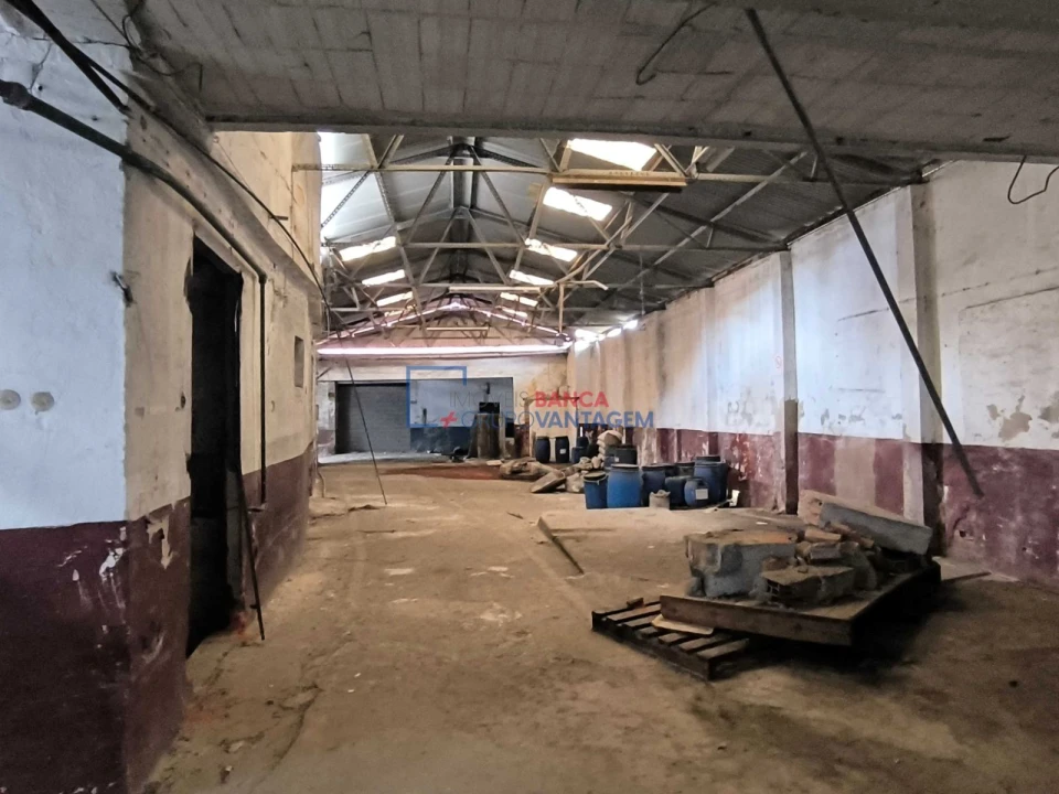 Armazém para Venda em Alcanena e Vila Moreira Foto 17