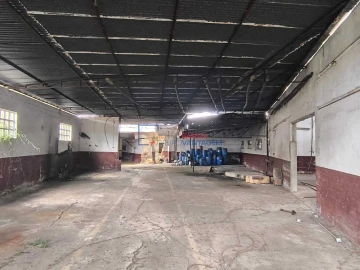 Armazém para Venda em Alcanena e Vila Moreira