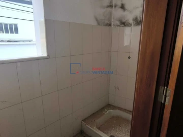Armazém para Venda em Alcanena e Vila Moreira