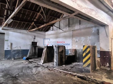 Armazém para Venda em Alcanena e Vila Moreira