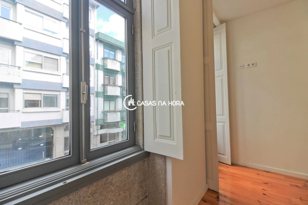 Apartamento T2 para Venda em Bonfim Foto 19