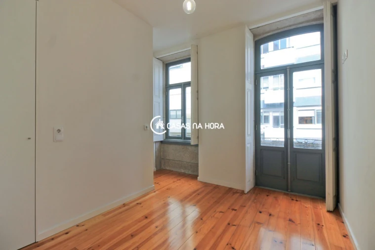 Apartamento T2 para Venda em Bonfim Foto 2