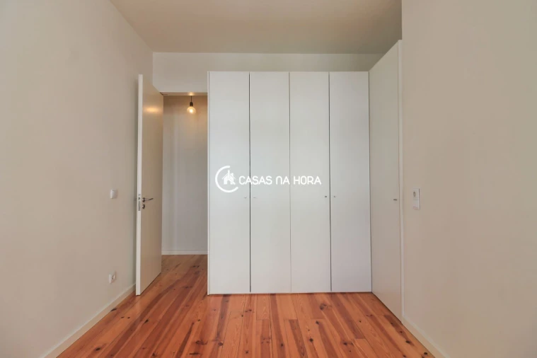 Apartamento T2 para Venda em Bonfim Foto 5