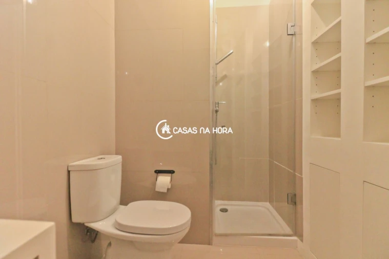 Apartamento T2 para Venda em Bonfim Foto 15