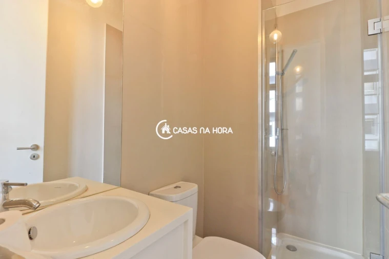 Apartamento T2 para Venda em Bonfim Foto 18