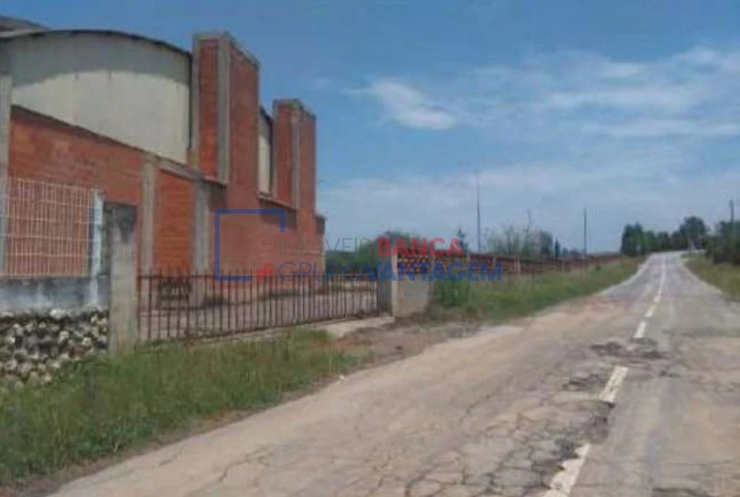 Armazém para Venda em Côja e Barril de Alva Foto 9