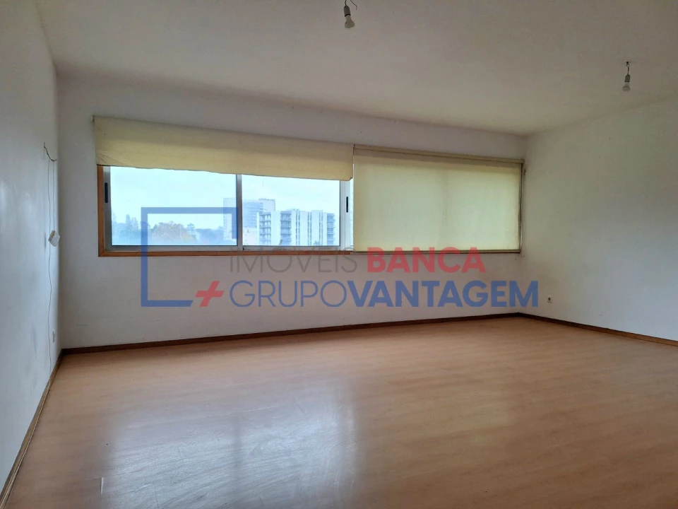 Apartamento T3 para Venda em Moreira Foto 2