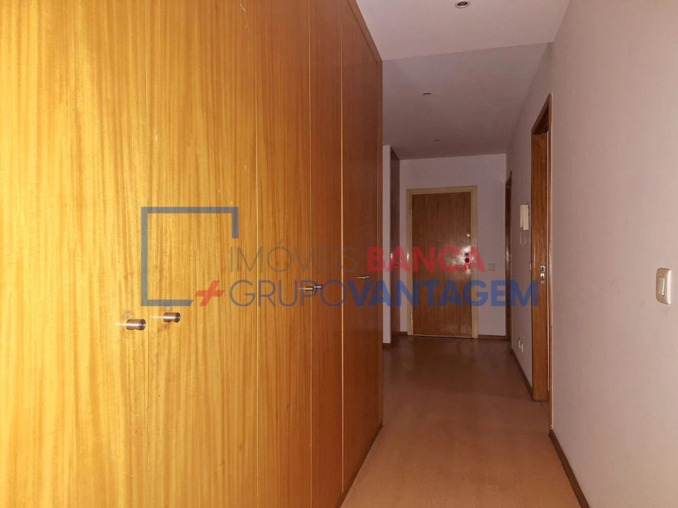 Apartamento T3 para Venda em Moreira Foto 5