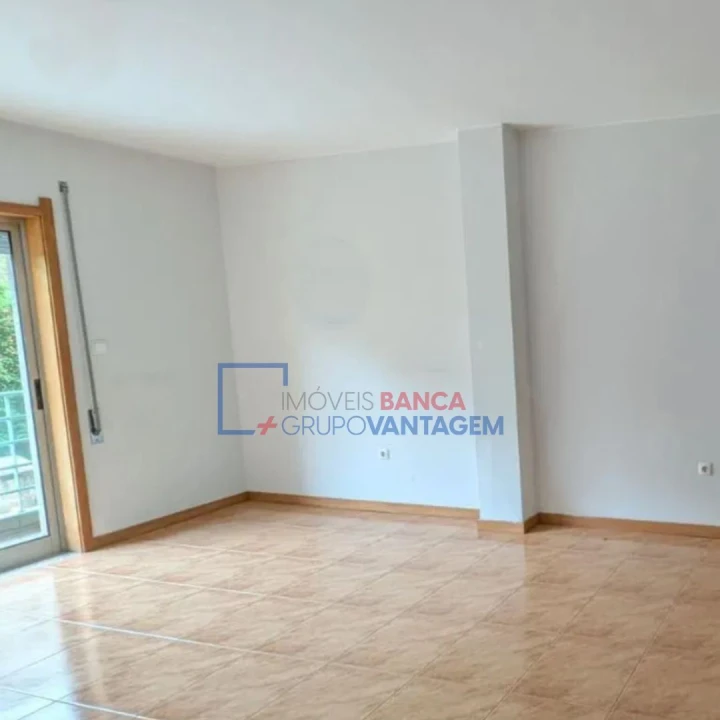 Apartamento T2 para Venda em Gondomar (São Cosme), Valbom e Jovim Foto 4