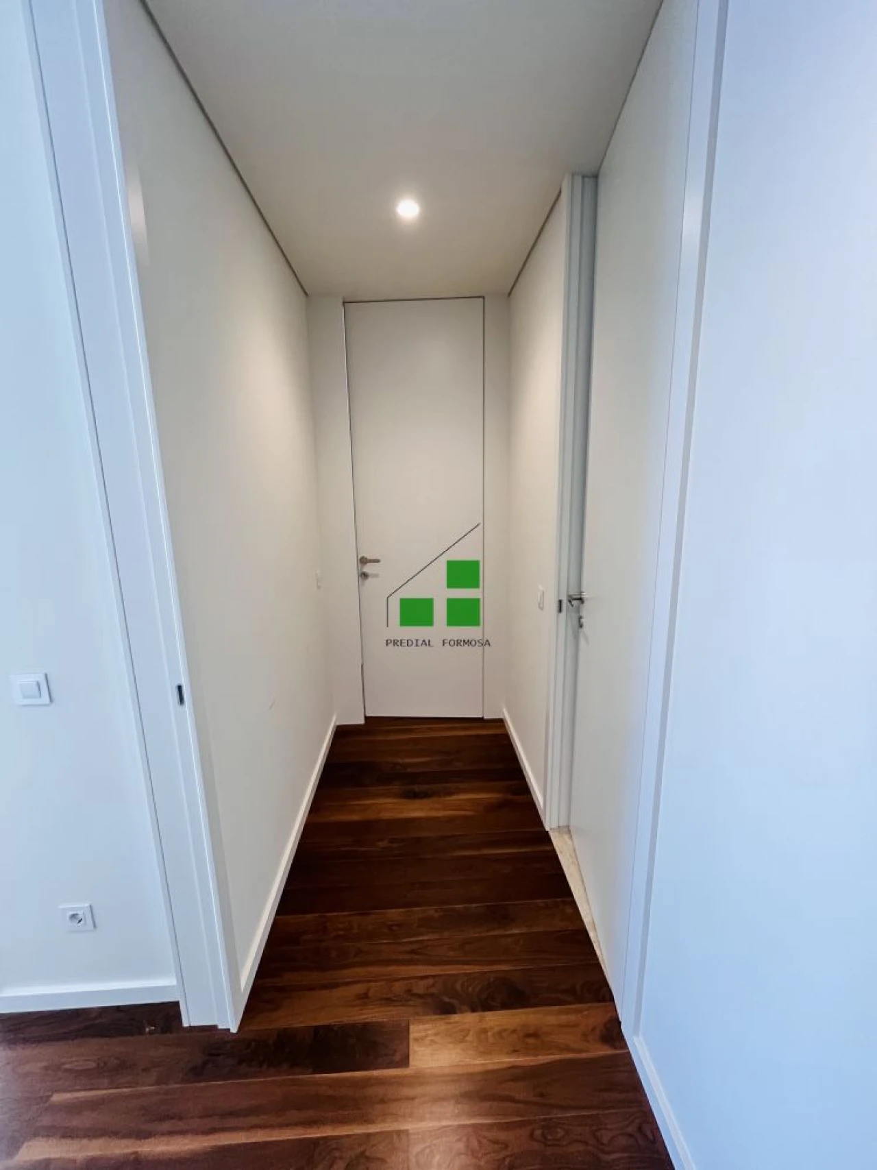 Apartamento T1 para Venda em Cidade da Maia Foto 21