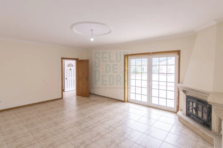 Moradia T3 para Venda em Canedo, Vale e Vila Maior Foto 3