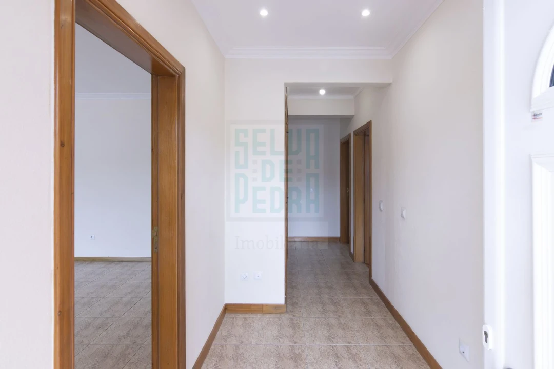 Moradia T3 para Venda em Canedo, Vale e Vila Maior Foto 18