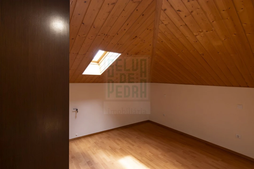 Moradia T3 para Venda em Canedo, Vale e Vila Maior Foto 26
