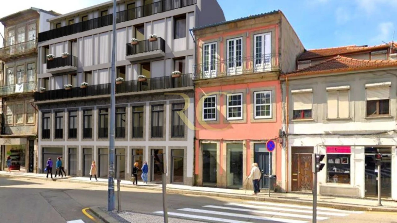 Apartamento T3 para Venda em Cedofeita, Santo Ildefonso, Sé, Miragaia, São Nicolau e Vitória Foto 1