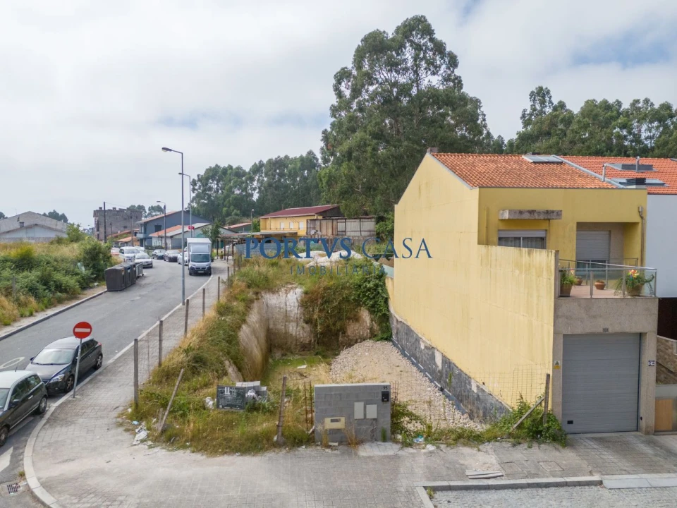 Terreno para Venda em Custóias, Leça do Balio e Guifões Foto 3